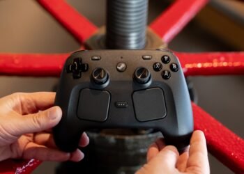 "Why Valve’s New Steam Controller Could Be the Ultimate Gamer's Dream"