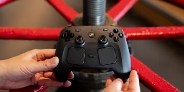 "Why Valve’s New Steam Controller Could Be the Ultimate Gamer's Dream"