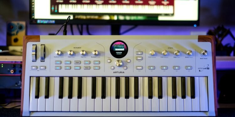 Arturia AstroLab 37: 44 Synths in a Compact Keyboard