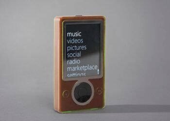 "Why the Zune Failed to Dethrone the iPod: A Closer Look at the Battle of Portable Music Players"
