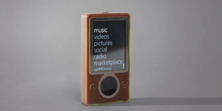 "Why the Zune Failed to Dethrone the iPod: A Closer Look at the Battle of Portable Music Players"