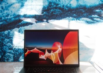 Lenovo ThinkPads Unveiled: Snapdragon Processors and 165Hz Screens for Ultimate Performance