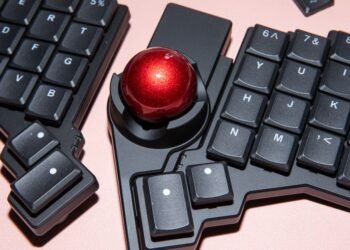 Tinkerer's Delight: Customizable Keyboard & Trackball Combo