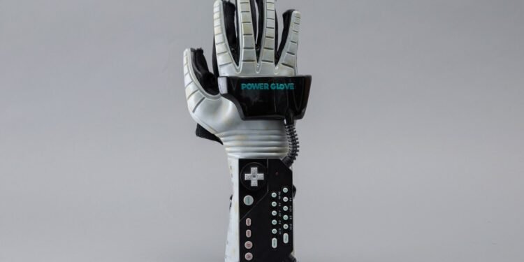 The terrible Nintendo controller that helped make VR happen