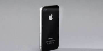 Unveiling the High Drama Behind the iPhone 4's Revolutionary Launch