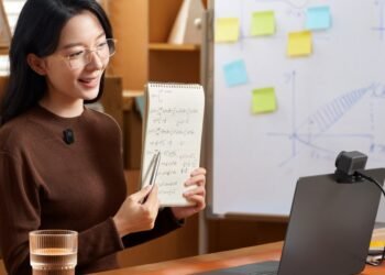 "Enhance Your Streaming with a Tiny Wireless Mic for 4K Webcams"