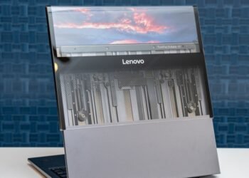 This ThinkPad laptop concept has a rollable display that wraps around its lid