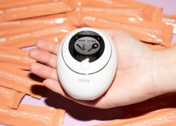 This egg-shaped gadget aims to demystify hormones… with pee