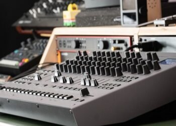 Roland’s TR-1000 is the ultimate drum machine