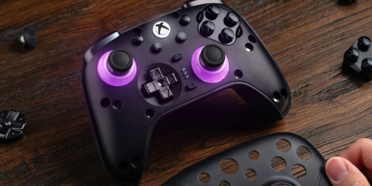 8BitDo’s new wireless Xbox controller has swappable ABXY button switches