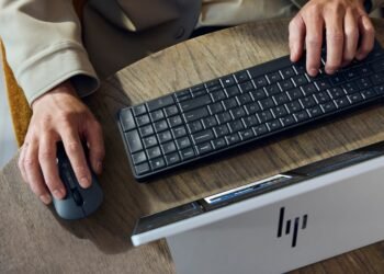 HP crammed an entire desktop computer into this keyboard