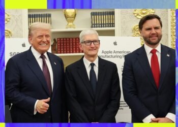 Tim Cook is destroying his own legacy