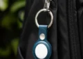 "Apple Develops AI Wearable the Size of an AirTag: What to Expect"
