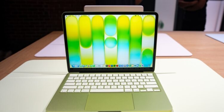 Our first hands-on look at Apple’s MacBook Neo