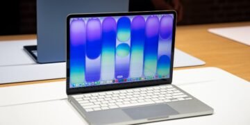 MacBook Neo versus an old MacBook Air: good luck