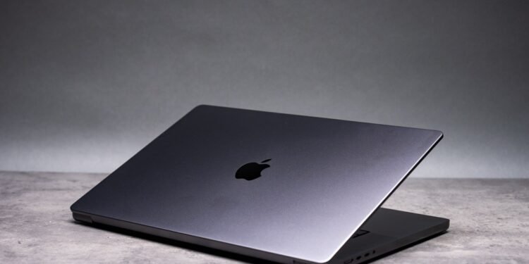 The new MacBook Pro is still fast as hell