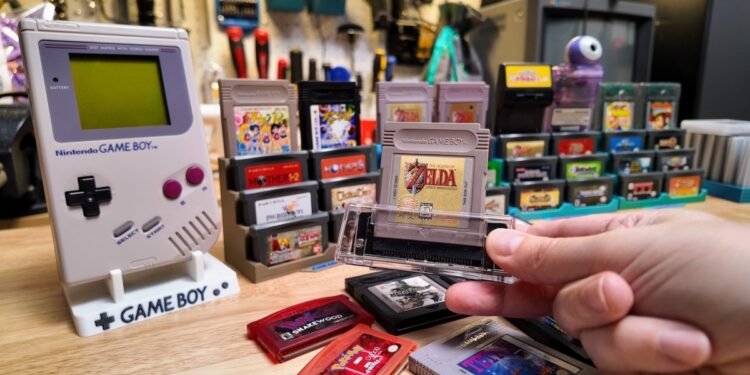 Can my favorite Game Boy gadget tell fake cartridges from real?
