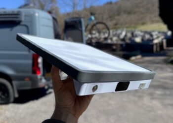 The improved battery-powered Starlink Mini is here