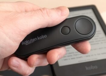 I’m not ashamed to admit the Kobo Remote is the best gadget I’ve bought this year