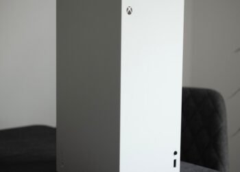 Microsoft’s Copilot AI assistant is coming to current-gen Xbox consoles this year