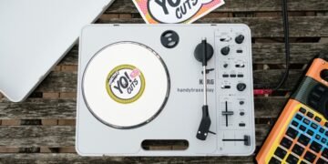 The Korg Handytraxx Play finally got me learning to scratch