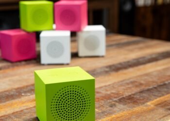 I tested a living room full of cheap Ikea speakers against Sonos and Bose