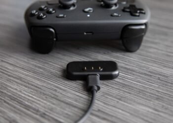 Valve launches the Steam Controller without the Steam Machine