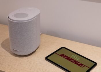 Bose takes a swing at Sonos with its new home speakers