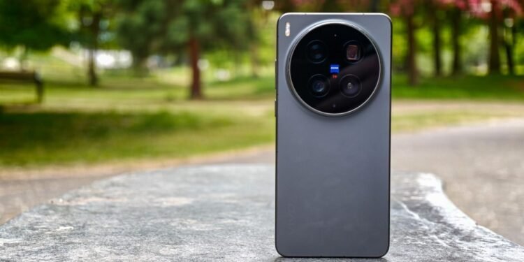 Vivo’s X300 Ultra has the best cameras in any phone