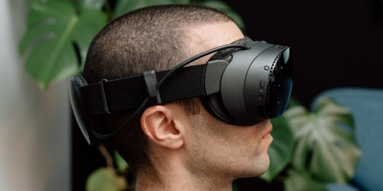 Valve just imported 13 tons of VR headsets in one day