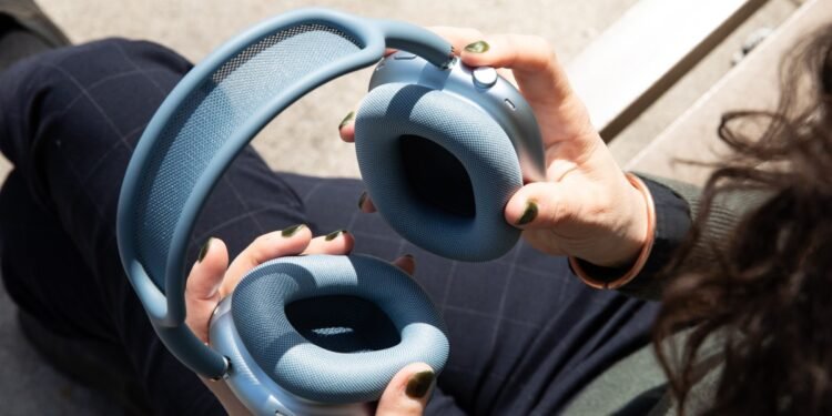 Apple’s AirPods Max 2 headphones are still $150 off — for now