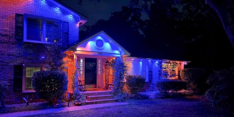 My backyard made me a color-changing smart lighting convert