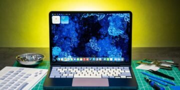 I customized a MacBook Neo with colorful spare parts