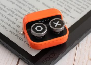 Boox’s quirky page-turning remote won me over