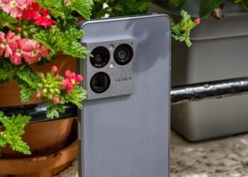 Sony’s Xperia 1 VIII is still a phone for the fans