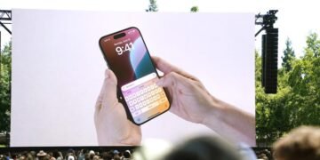Here comes new Siri again