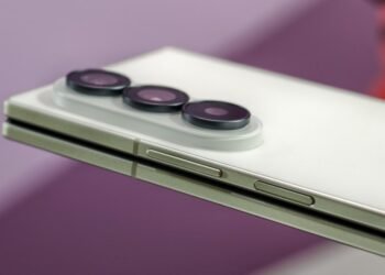 Samsung’s newest foldable finally feels Ultra