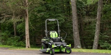 Greenworks’ MaximusZ electric riding mower has five motors and a few compromises