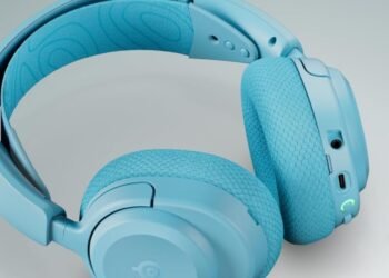SteelSeries’ comfy wireless gaming headset is nearly half off