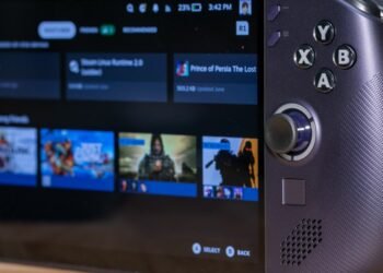 Lenovo’s Legion Go S with SteamOS is down to its lowest price ever