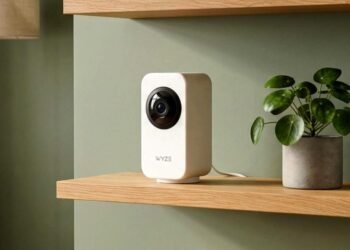 The lens in Wyze’s new $40 indoor camera retracts for privacy