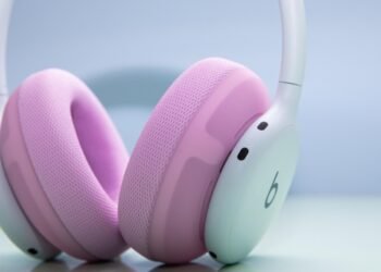 The Beats 360 are what I’d bring to the gym if I hated earbuds