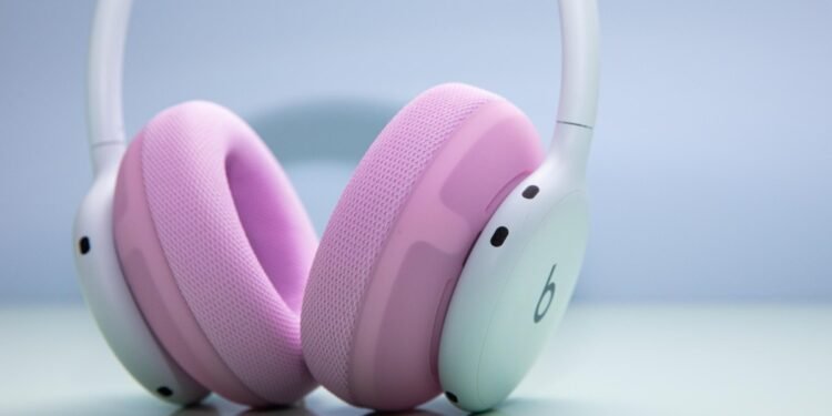 The Beats 360 are what I’d bring to the gym if I hated earbuds
