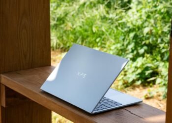 The Dell XPS 13 is the first real competitor to the MacBook Neo