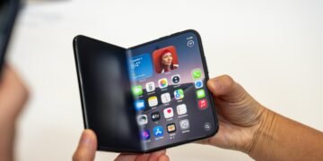 Hands-on with the foldable iPhone Duo