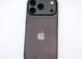 The black iPhone Pro returns