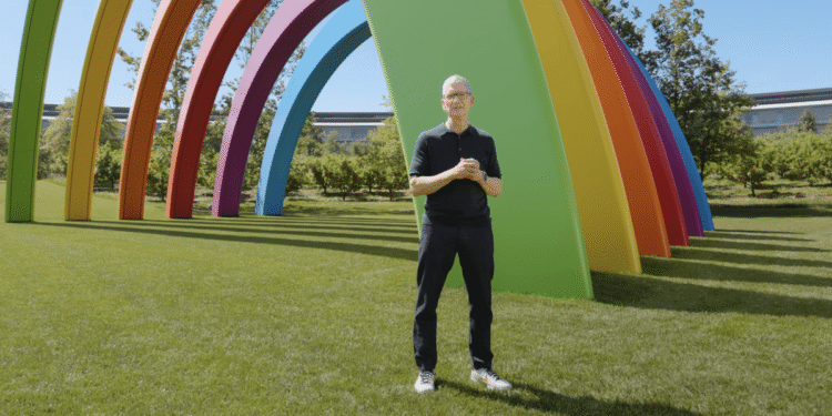 Read Tim Cook’s final message to Apple staff as CEO