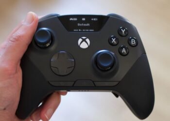 SteelSeries’ pro-grade, wireless Xbox controller sure is expensive