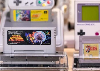 The amazing USB-C gadgets that play old Nintendo cartridges
