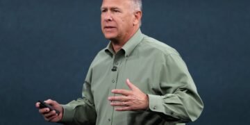 Phil Schiller is leaving his biggest jobs at Apple